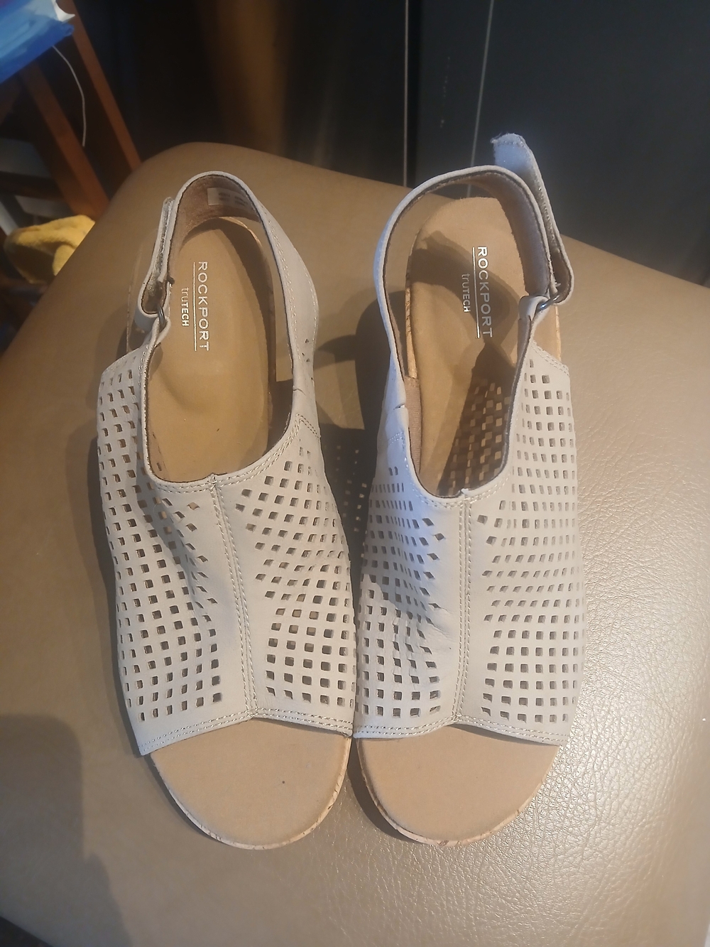 Rockport Women’s Perforated Slingback Sandals - Light Tan